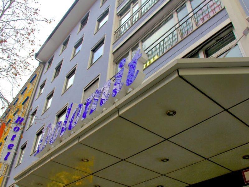 Hotel Dolomit Múnich Exterior foto