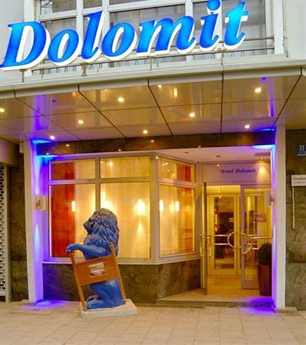 Hotel Dolomit Múnich Exterior foto